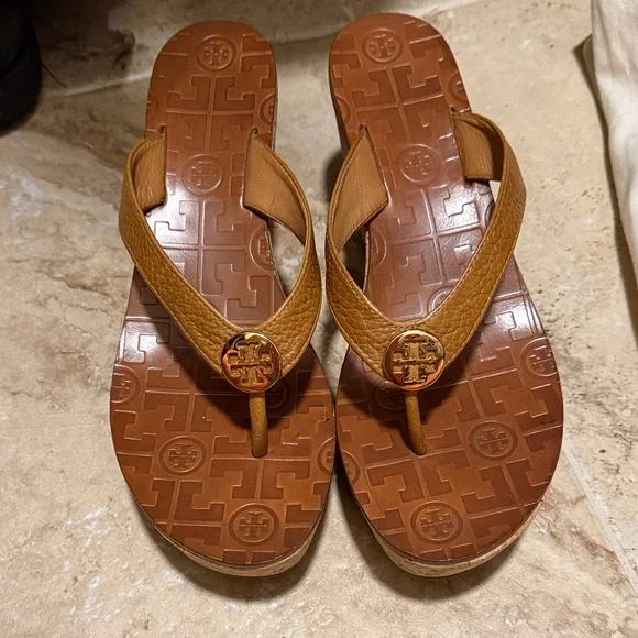 Tory Burch Tan Leather Sandals - Picture 1 of 3